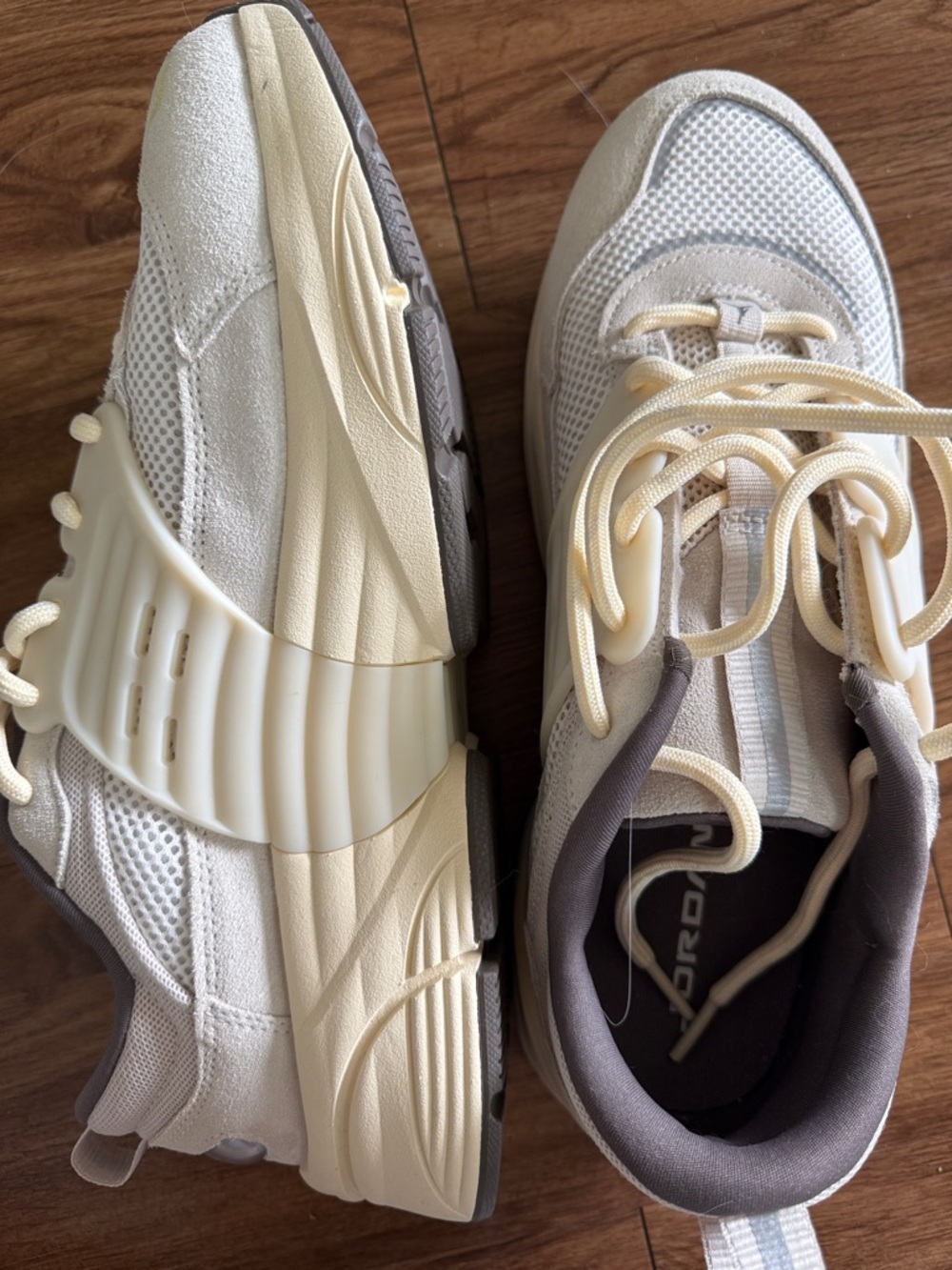 Jordan Men's Cream and Gray Athletic Sneakers